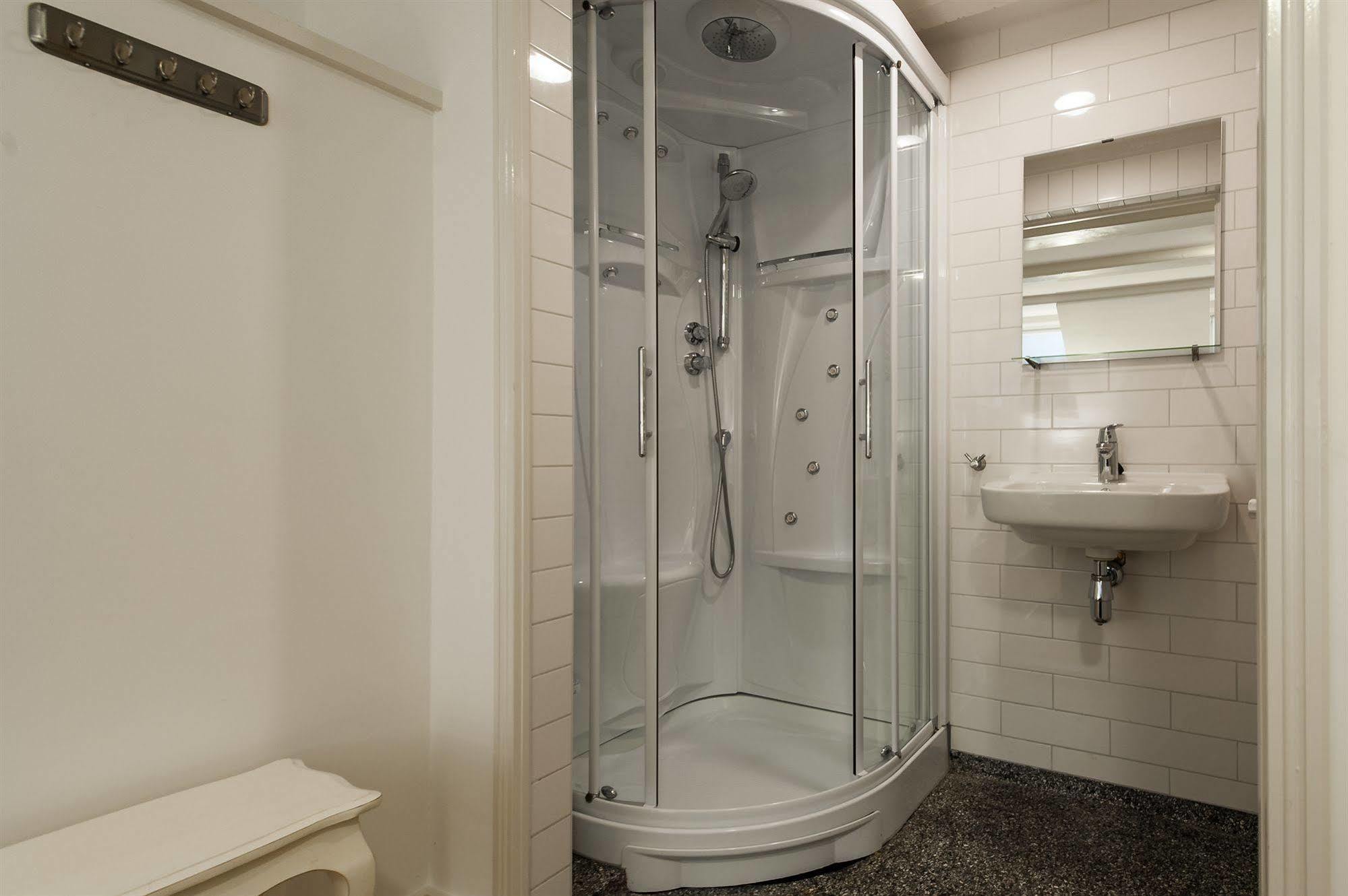 Short Stay Group Jordaan Laurier Serviced Apartments Амстердам Екстериор снимка