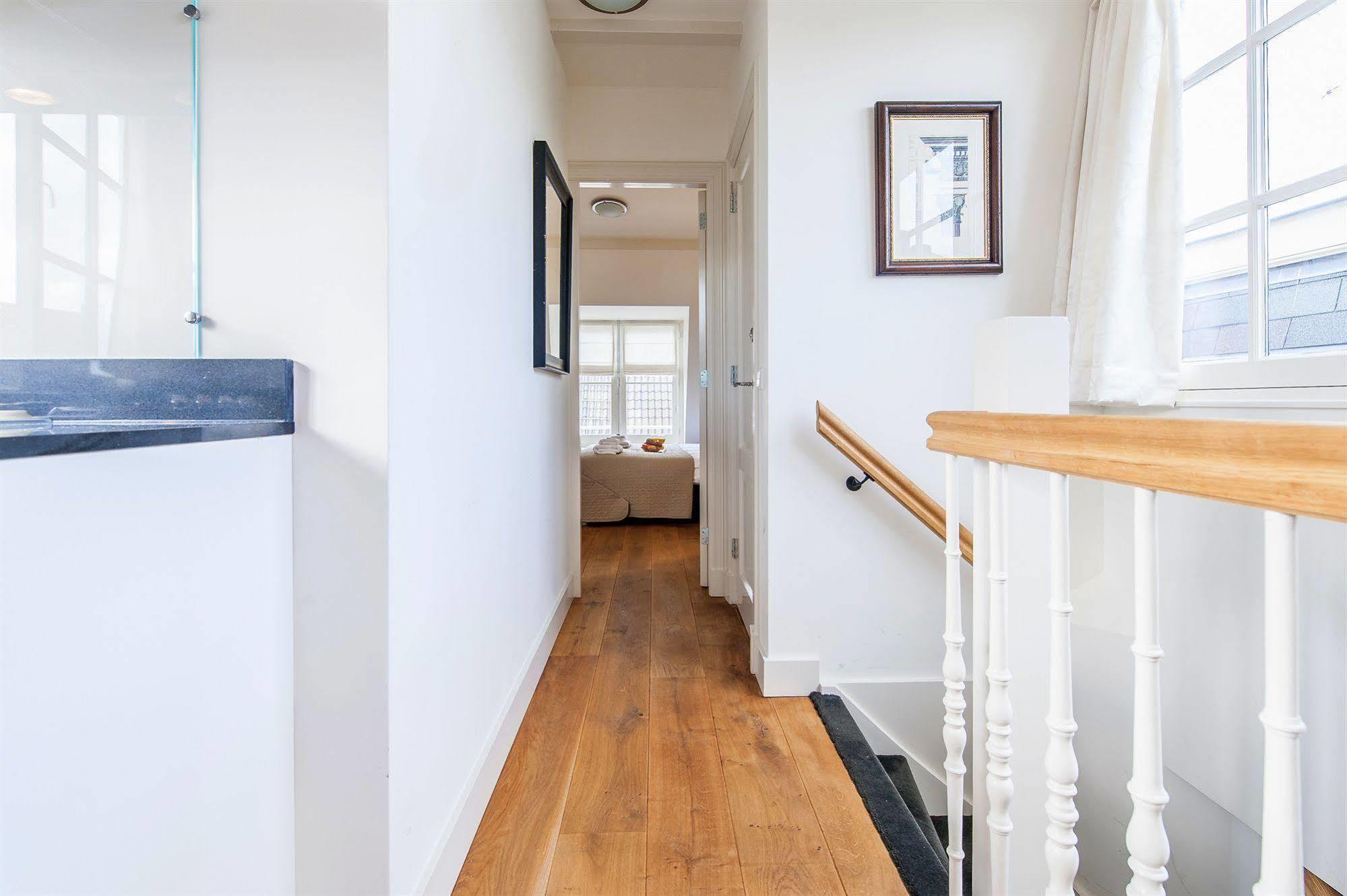 Short Stay Group Jordaan Laurier Serviced Apartments Амстердам Екстериор снимка